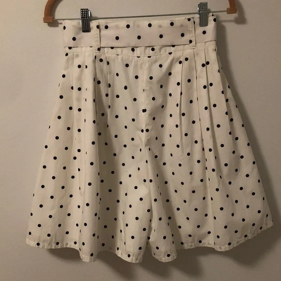 Vintage White Polka Dot High-Waisted Shorts - Picture 4 of 5